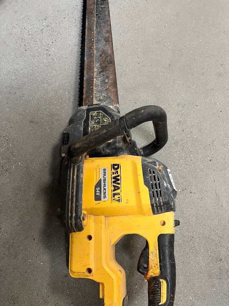 dewalt 54 flexvolt aligatorzaag, Doe-het-zelf en Bouw, Ophalen, De Walt, Gebruikt, 70 mm of meer