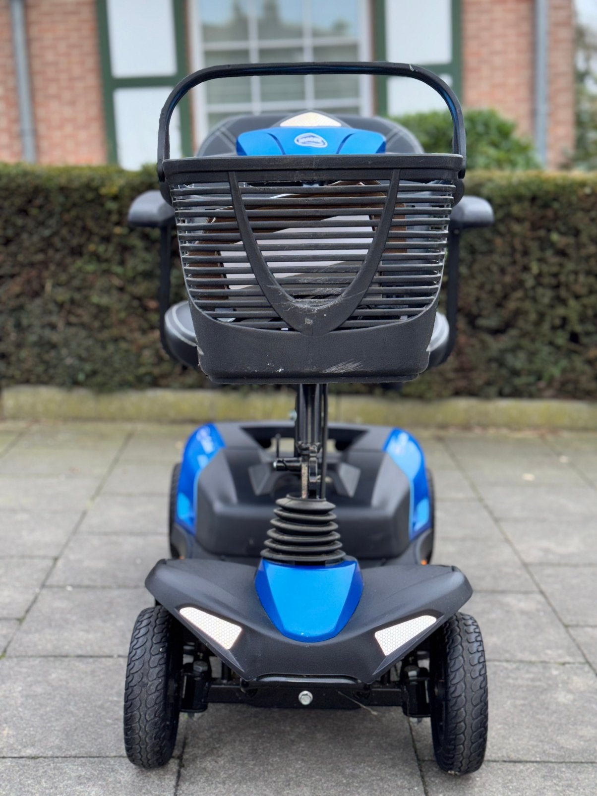 Voiturette électrique Invacare Colibri pliable - ÉTAT NEUF, Divers, Enlèvement ou Envoi, Comme neuf, Fauteuil roulant électrique