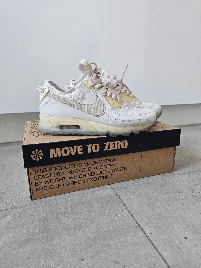 Baskets Nike Air Max 90 Terrascape, taille 37,5, Vêtements | Femmes, Chaussures, Comme neuf, Sneakers et Baskets, Blanc, Enlèvement ou Envoi