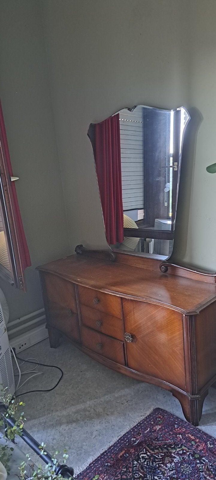 Retro spiegelkast, Ophalen