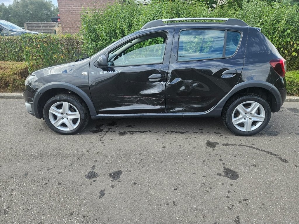 Dacia Sandero 0.9 TCe ️AIRCO GPS FRAIS CAROSSERIE, Autos, Achat, Euro 6, Entreprise, Boîte manuelle