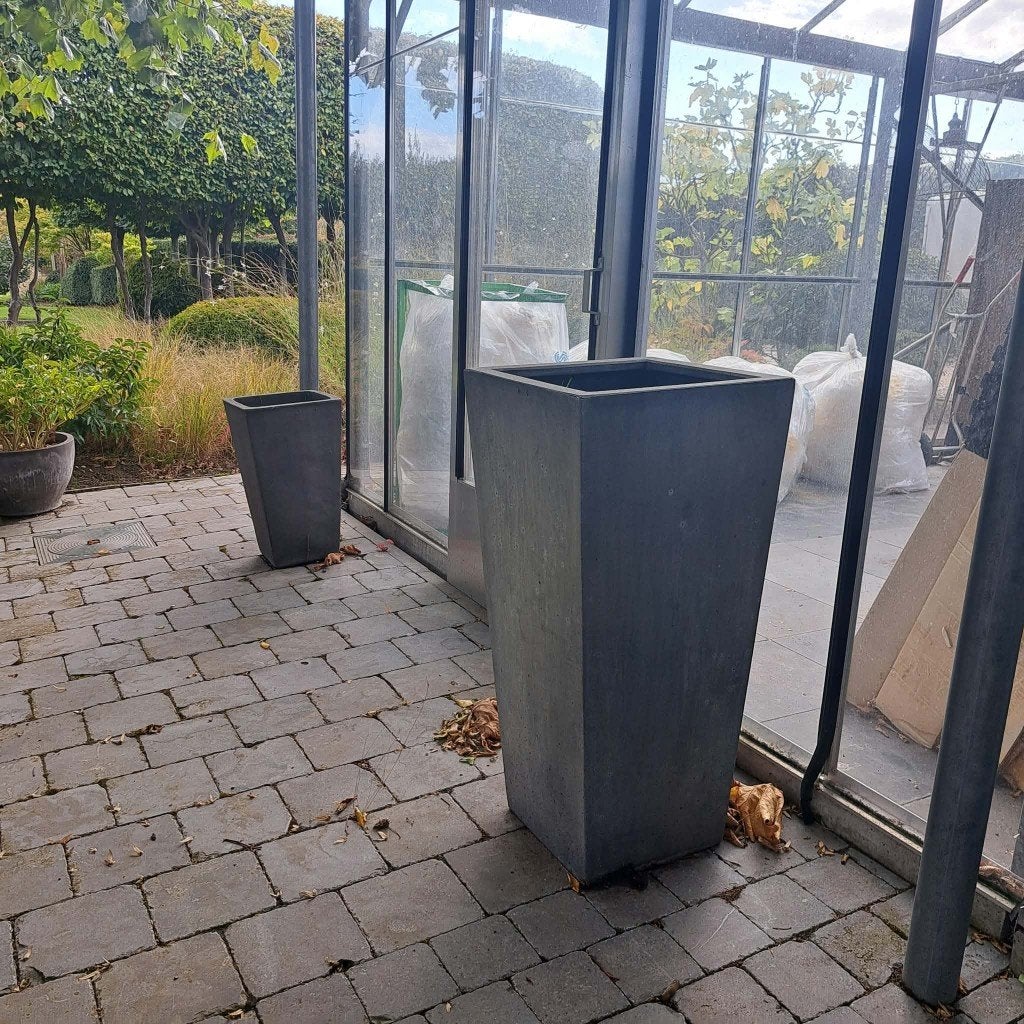 Plantenbak blauwe steen en grijze keramiek, Steen, Gebruikt, Vierkant, Binnen