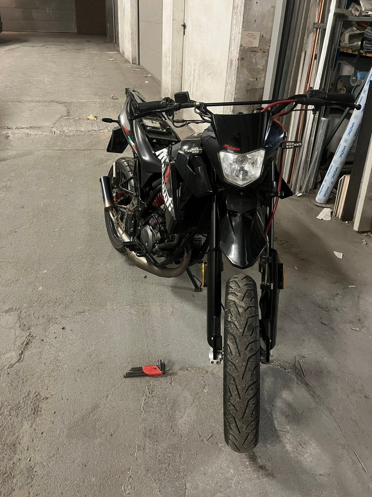 Malaguti xsm 50 2020 (projectbrommer), Fietsen en Brommers, Overige merken, 6 versnellingen, Gebruikt, Ophalen of Verzenden