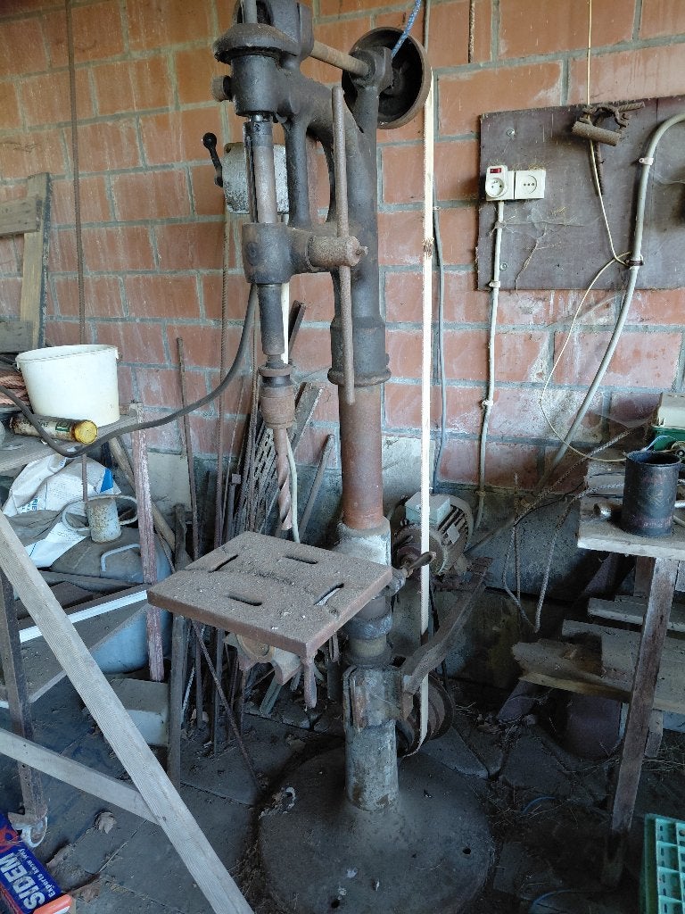 Ancienne perceuse, Bricolage & Construction, Outillage | Foreuses, Enlèvement, Utilisé, Foreuse sur colonne