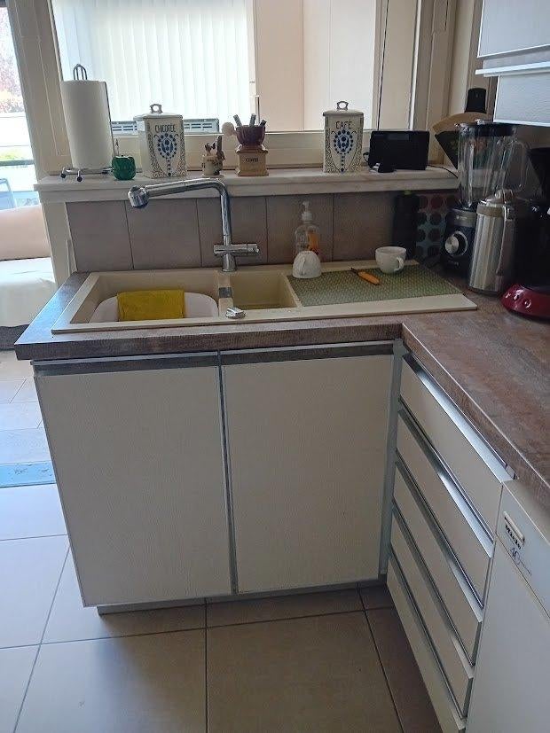 Keuken met oven , koelkast ,vuur, Ophalen, Gebruikt, Wit, Enkelwandige keuken