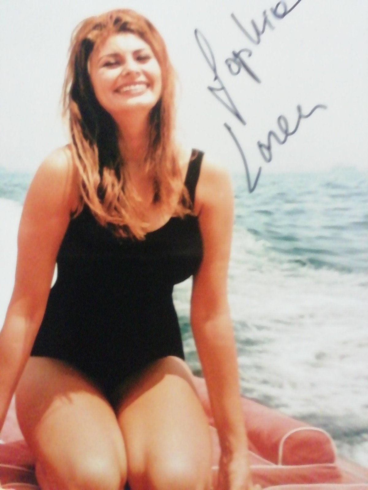 Sophia Loren met originele handtekening, Verzamelen, Muziek, Artiesten en Beroemdheden, Ophalen of Verzenden, Zo goed als nieuw
