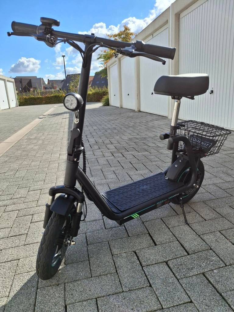 Elektrische step met zadel, Fietsen en Brommers, Ophalen