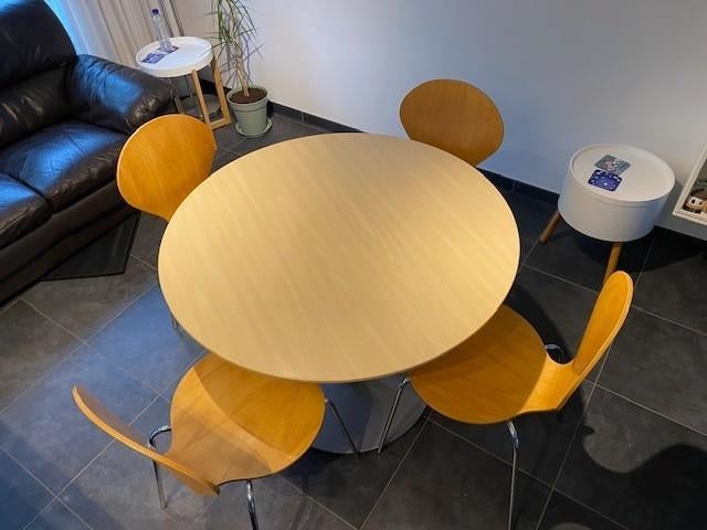 Table à manger ronde avec 4 chaises, Maison & Meubles, Tables | Tables à manger, Quatre personnes, Rond, 50 à 100 cm, Comme neuf