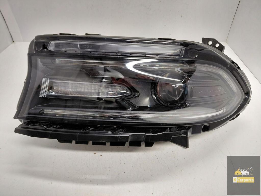 Dodge Charger Xenon lamp links Perfect, Taurusavenue 1
2132 LS  Hoofddorp, NL, Gebruikt, Stellantis N.V., Info@stellantis.com