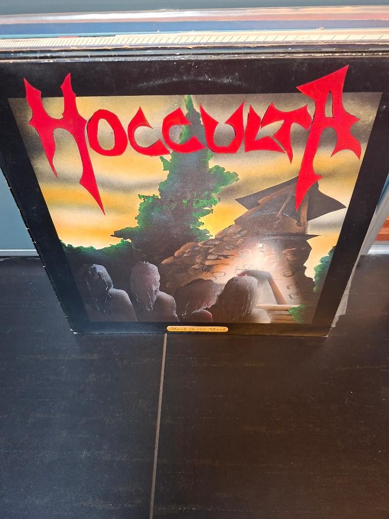 lp - hocculta - back in the dark, Cd's en Dvd's, Vinyl | Hardrock en Metal, Gebruikt, Fotohoes, Inclusief binnenhoes, Originele persing