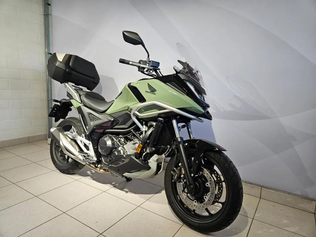 Honda NC750X (bj 2025), Motoren, 745 cc, Bedrijf, Meer dan 35 kW, Overig