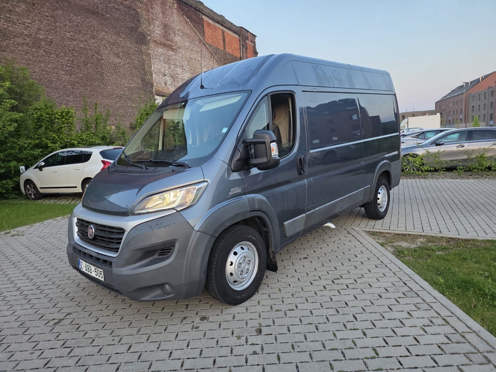 Slt ducato 2.3multijet 150ch 2016 144.000km a réparer, Auto's, Bestelwagens en Lichte vracht, Voorwielaandrijving, Euro 5, Blauw