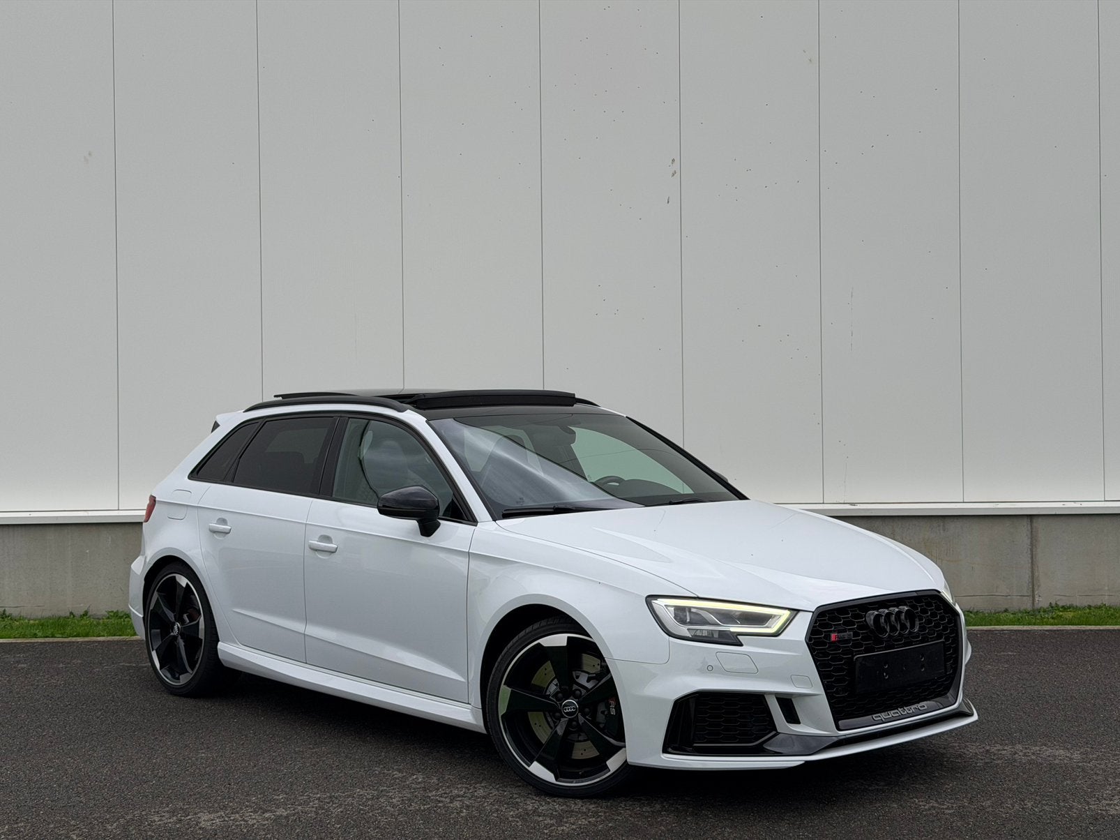 Audi RS3 - 2019 - Full Opties - Panorama - (93.000 km), Automaat, Euro 6, RS3, Bedrijf