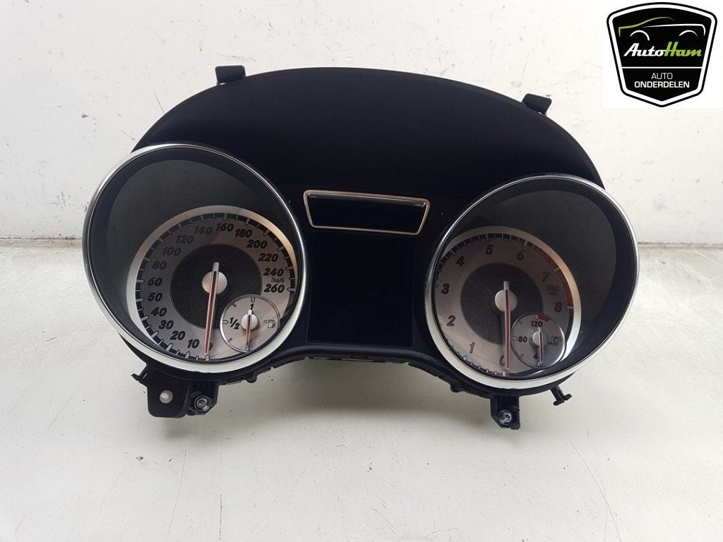 INSTRUMENTS DE BORD Mercedes-Benz CLA (117.3), Utilisé, Mercedes-Benz