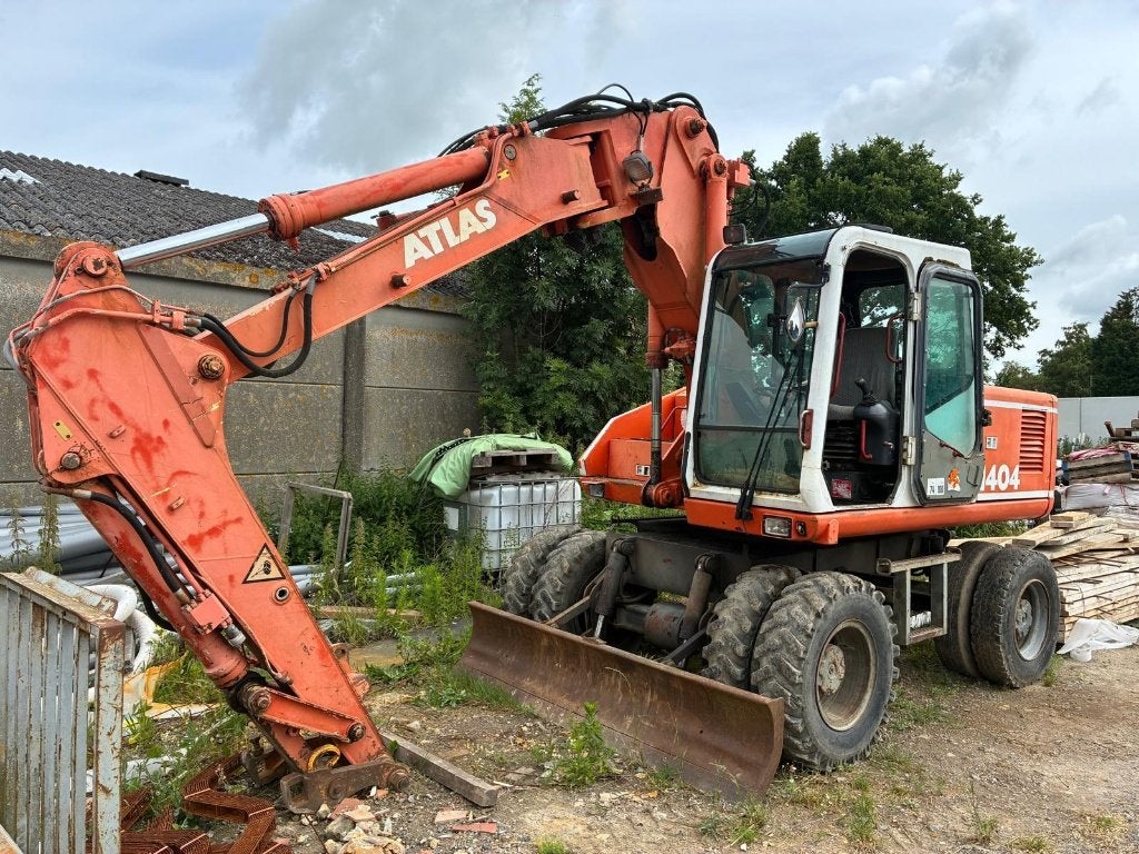 Atlas 1404 bandenkraan, Zakelijke goederen, Machines en Bouw | Kranen en Graafmachines, Ophalen, Graafmachine