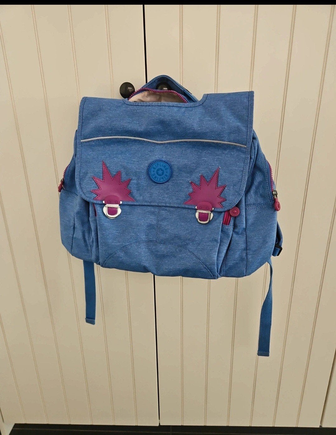 Kipling boekentas, Enlèvement