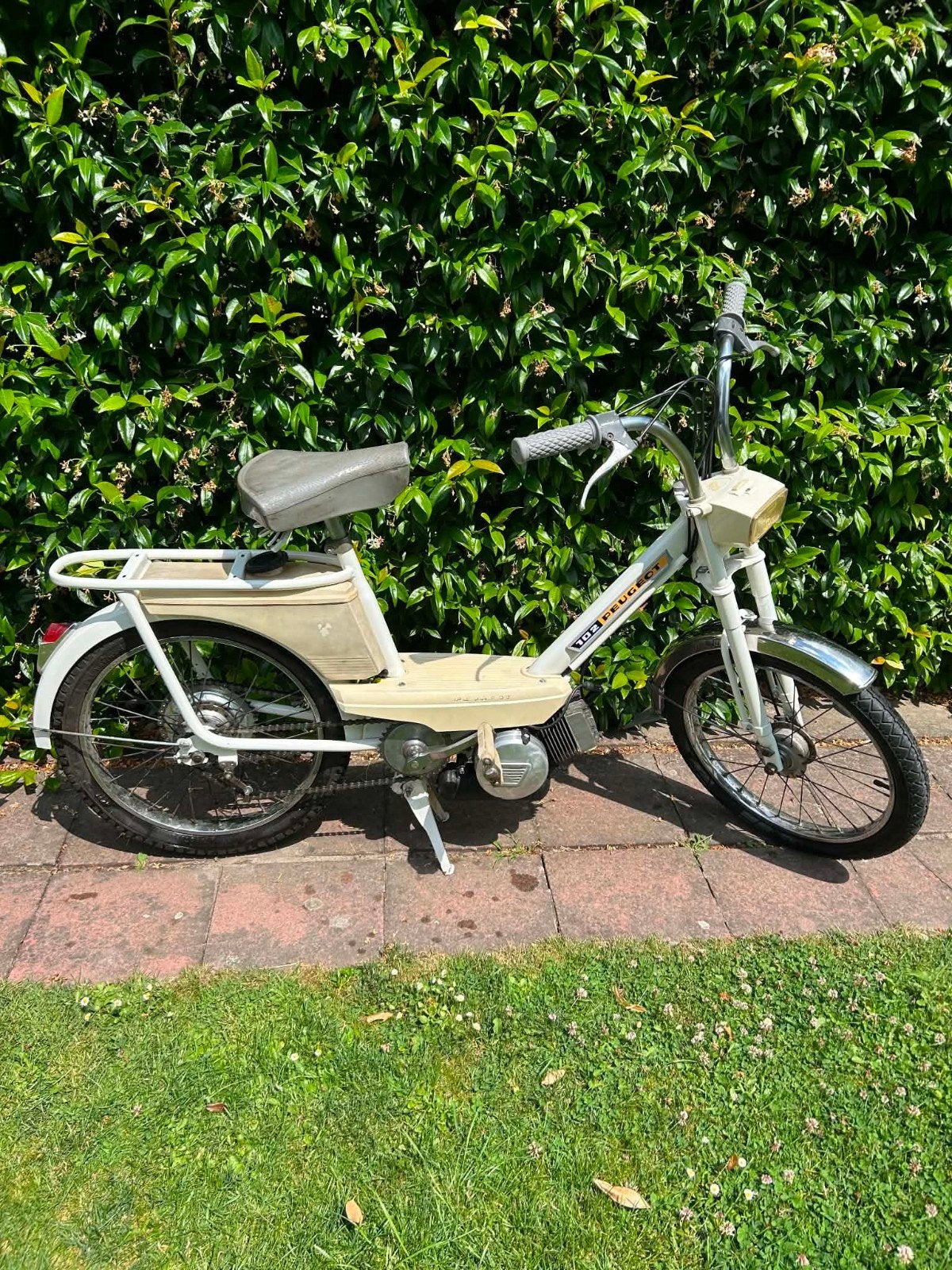 Peugeot 102 B klasse, Ophalen
