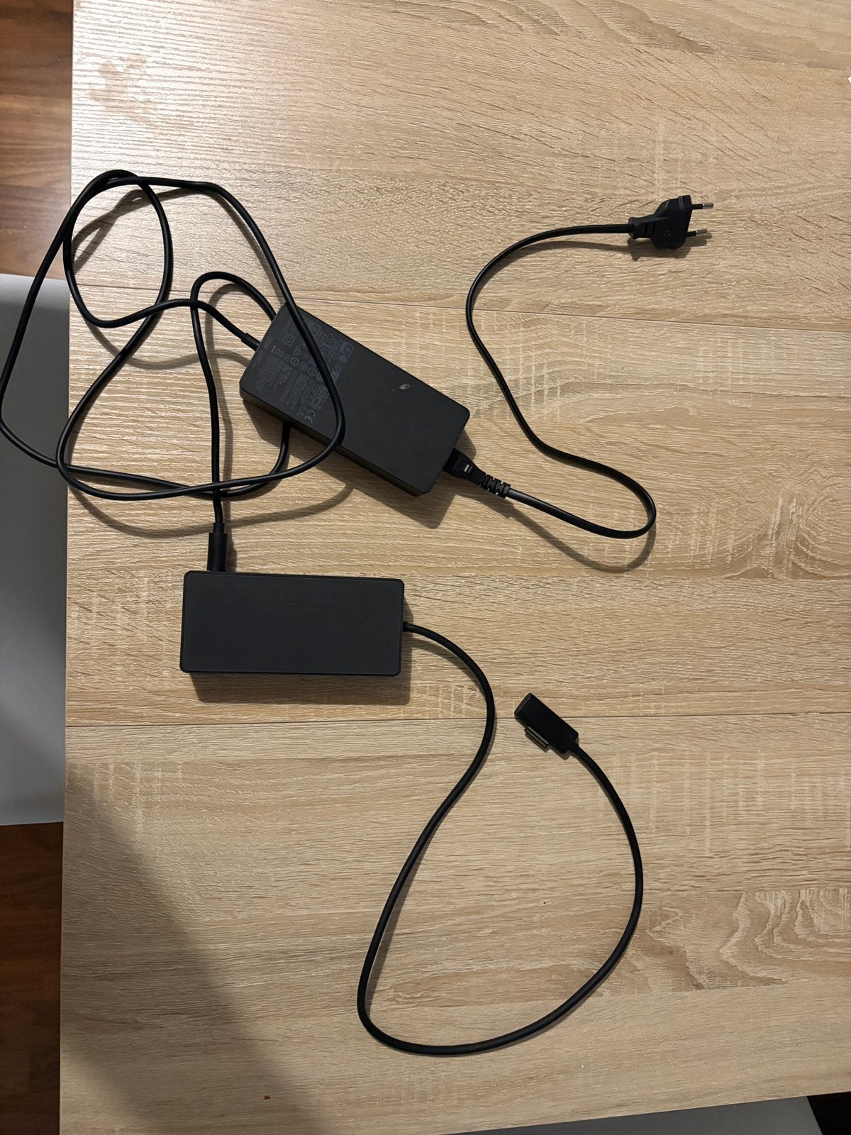 Station d’accueil pour microsoft surface 3 et 4, Computers en Software, Ophalen, Gebruikt