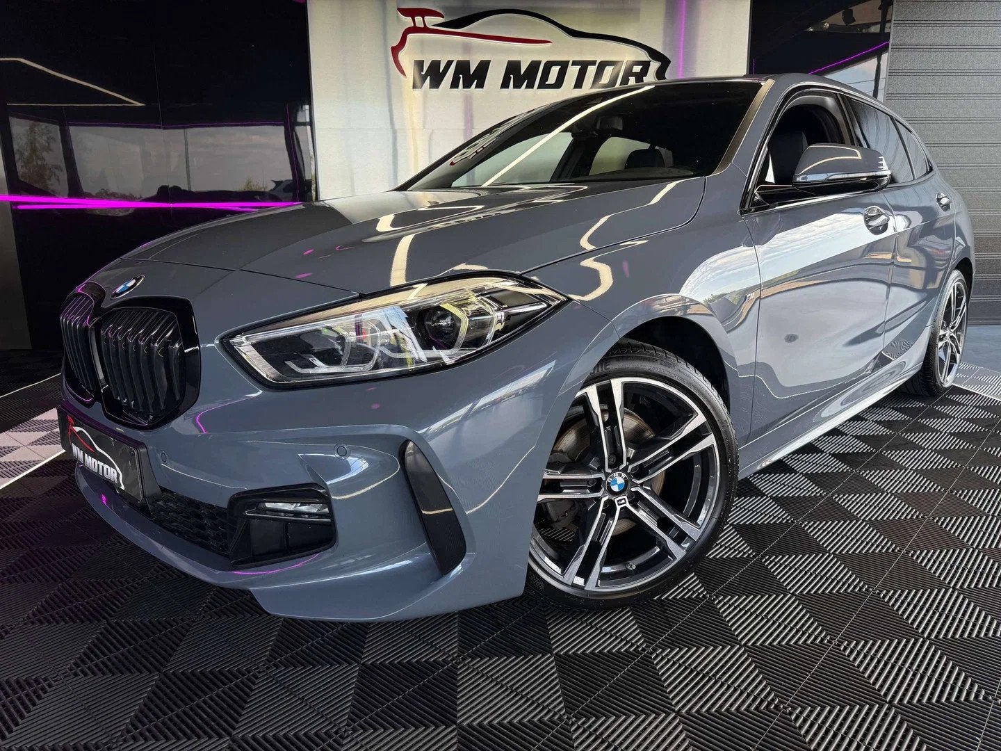 BMW 1 Serie 118 118iA OPF (bj 2022, automaat), Auto's, 1 Reeks, Gebruikt, Zwart, 136 pk