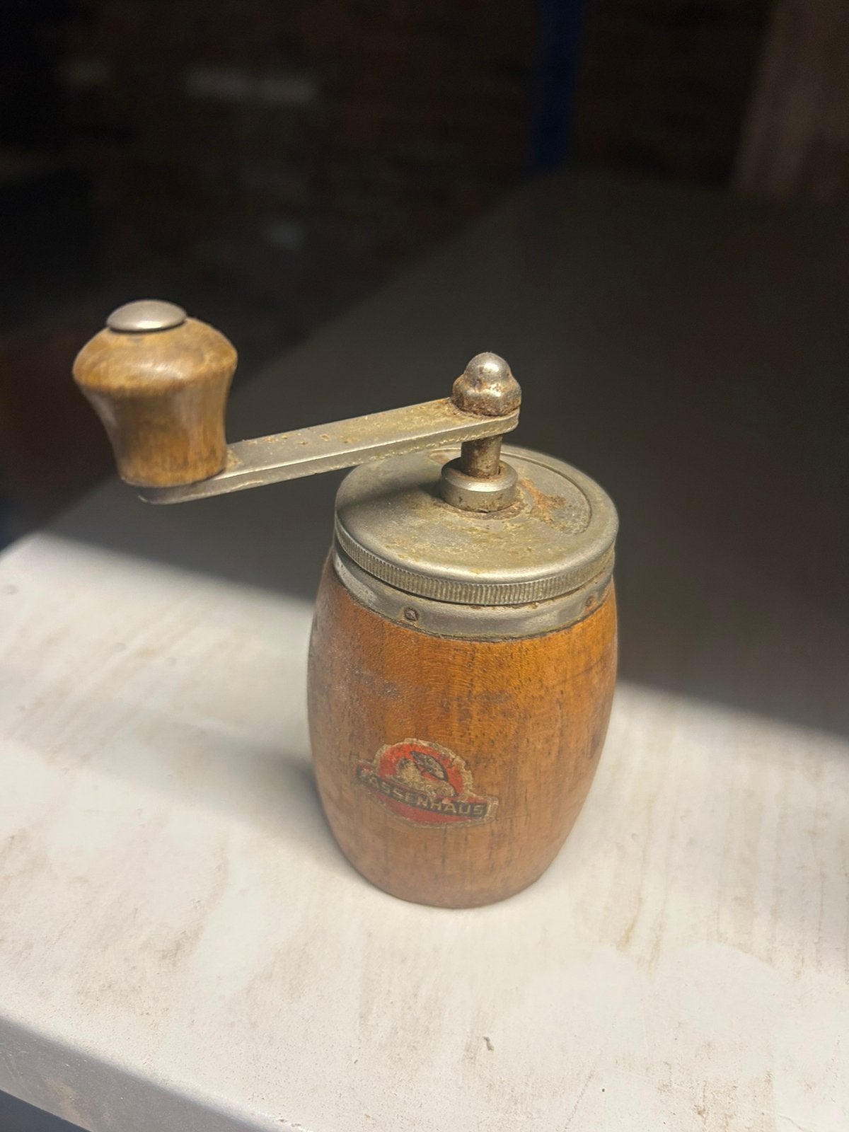 Ancien moulin à café de table Zassenhaus Modèle tonneau, Enlèvement