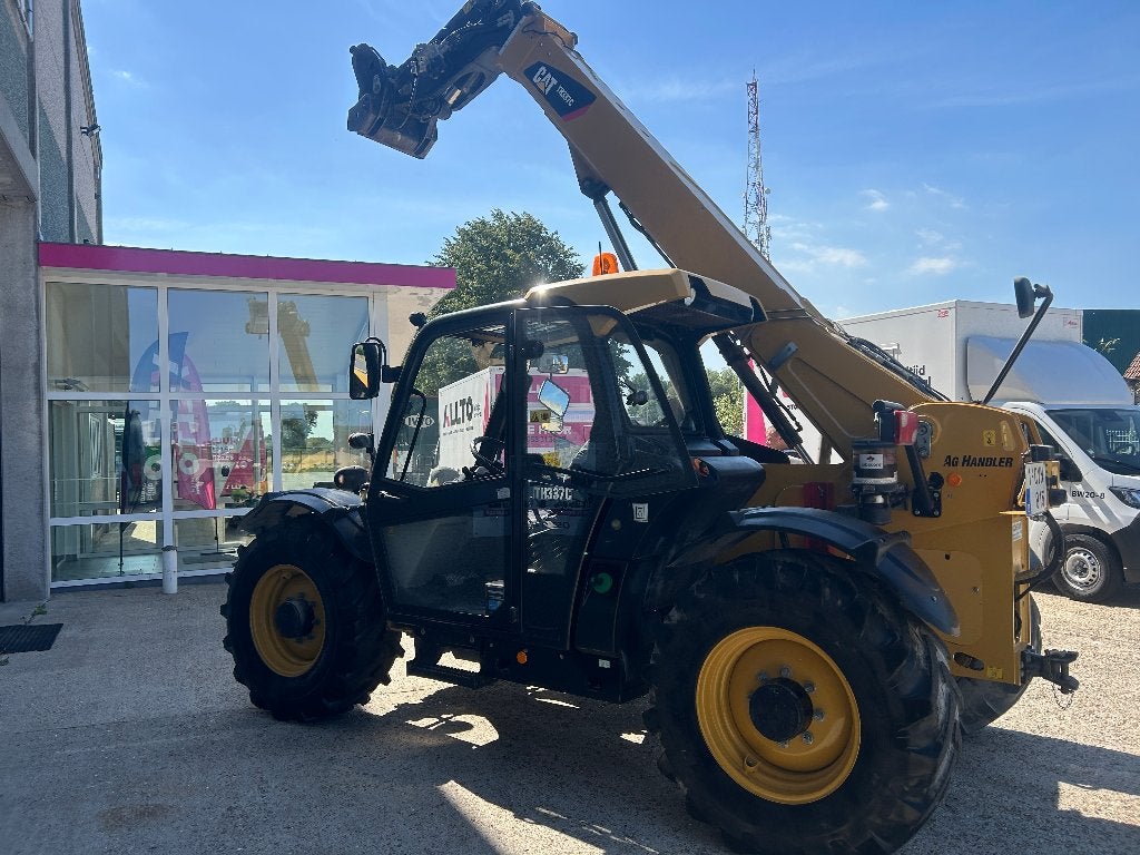 verreiker Caterpillar TH337C, Ophalen, Verreiker