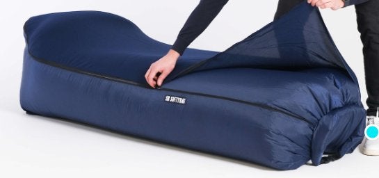 SOFTYBAG Original, luchtbed met beschermhoes, blauw: NIEUW, Caravanes & Camping, Matelas pneumatiques, Enlèvement, Neuf, 1 personne