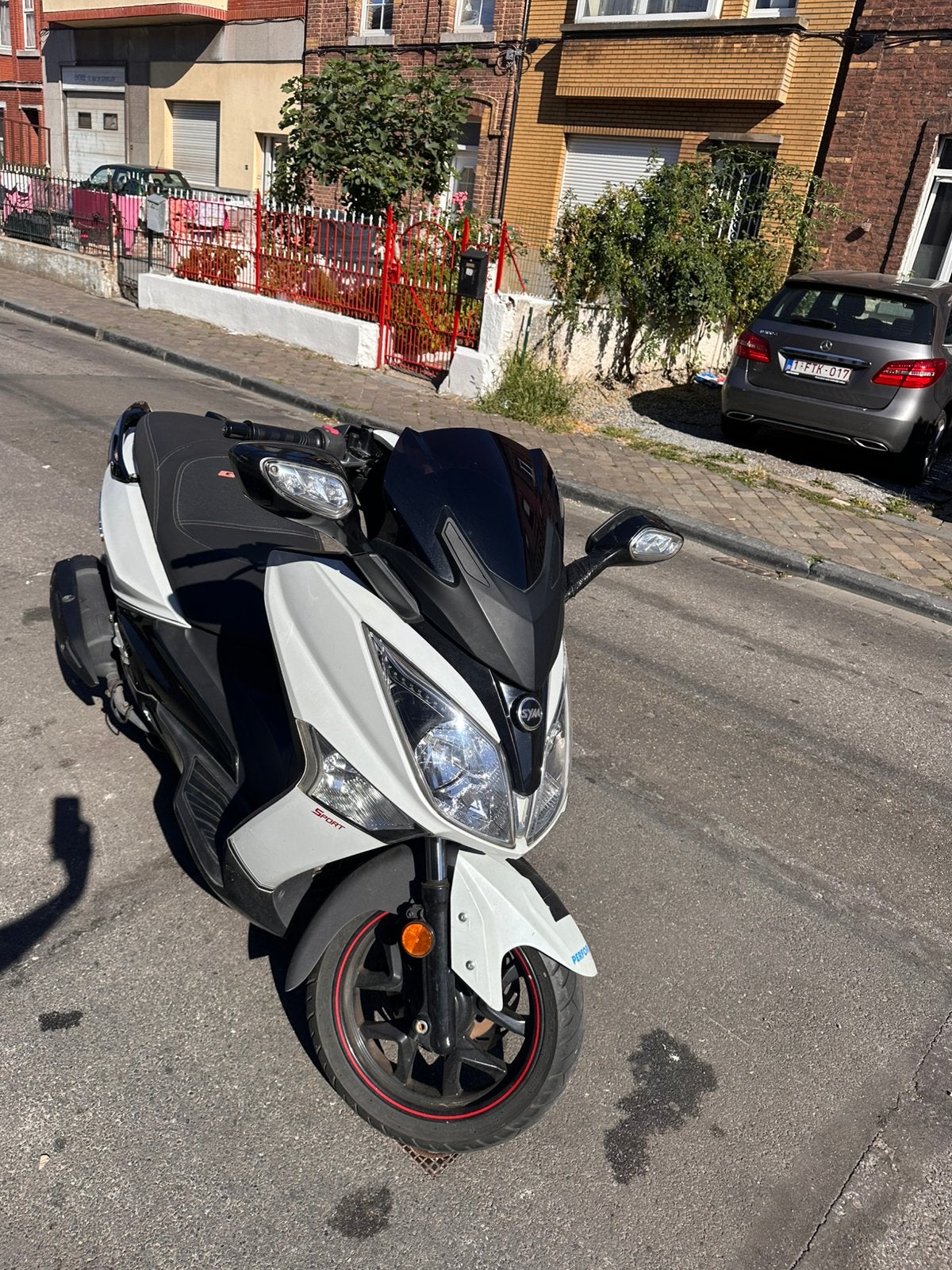 Sym gts 125 i sport, Fietsen en Brommers, Ophalen, Zo goed als nieuw