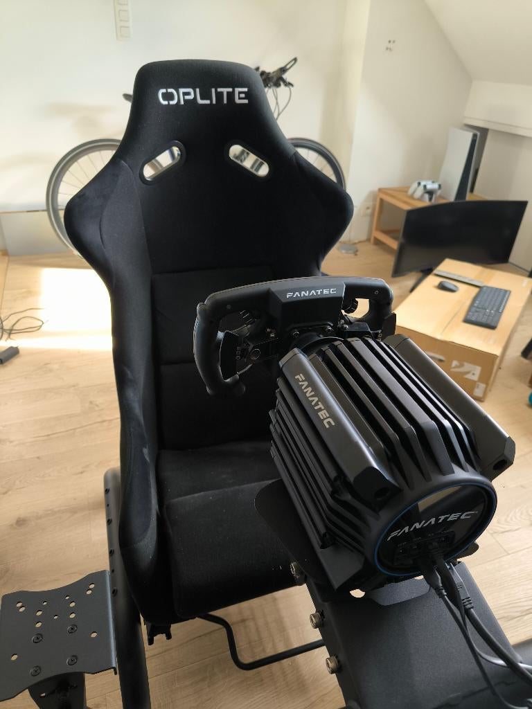 Sim racing setup, Games en Spelcomputers, 1 speler, Ophalen, Nieuw, Racen en Vliegen