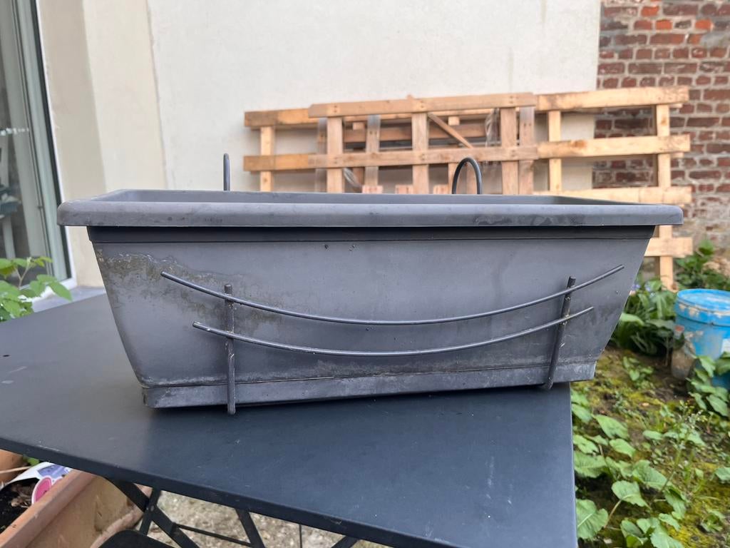 Jardinière pour plantes de balcon avec trop plein, Enlèvement, Utilisé