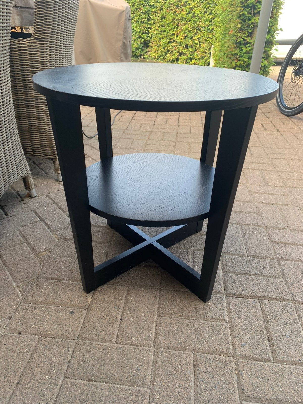 Zwart rond bijzettafeltje ikea, Ophalen, Gebruikt