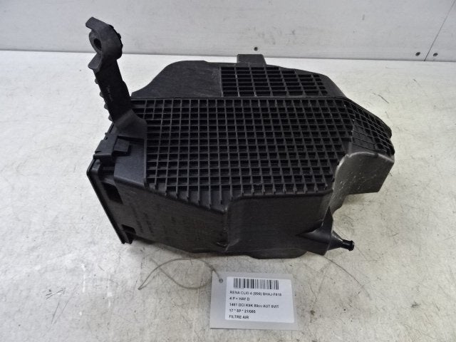 LUCHTFILTER Renault Clio IV (5R) (165008308R), Gebruikt, Renault