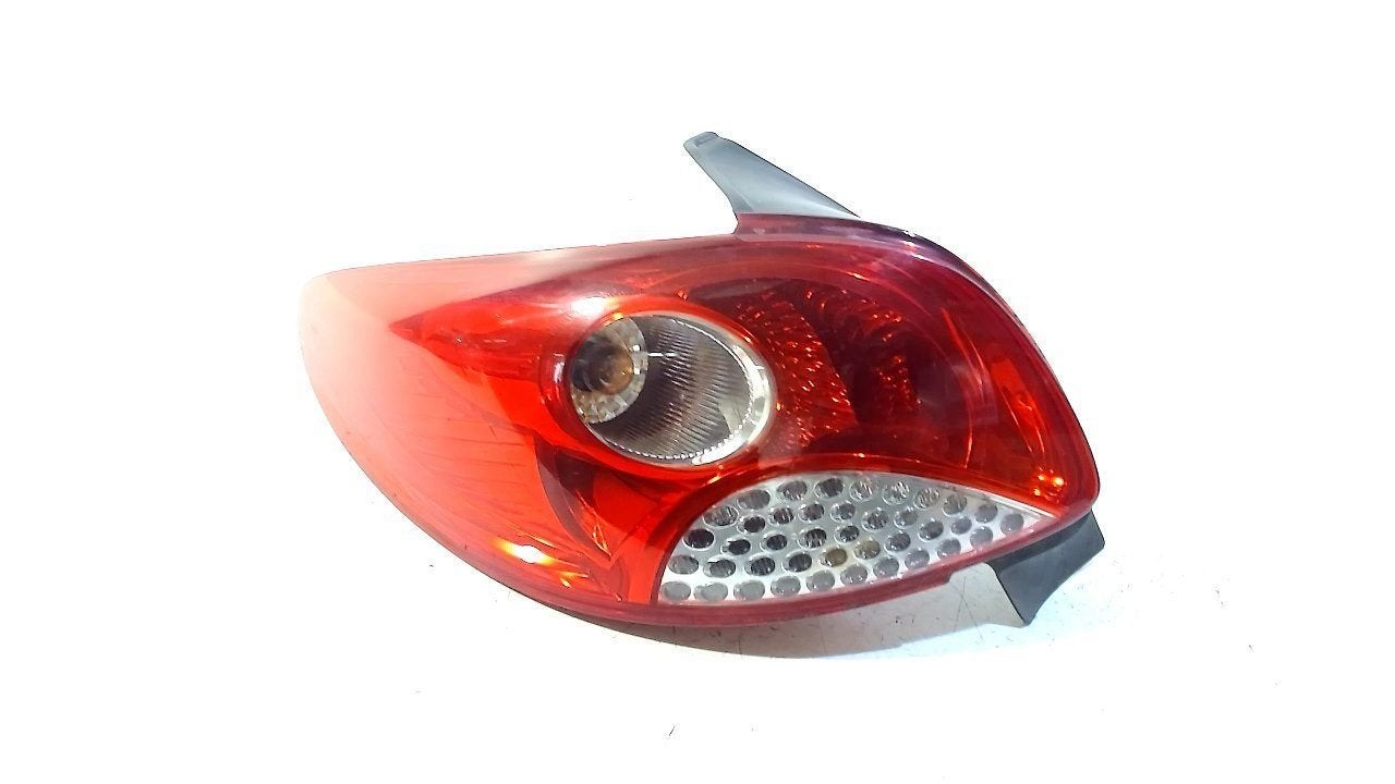 Achterlicht links buiten Peugeot 206+, Onderdelen@venauto.nl, Van der Ven Autorecycling B.V., Ettenseweg 76, 4706 PB Roosendaal, The Netherlands