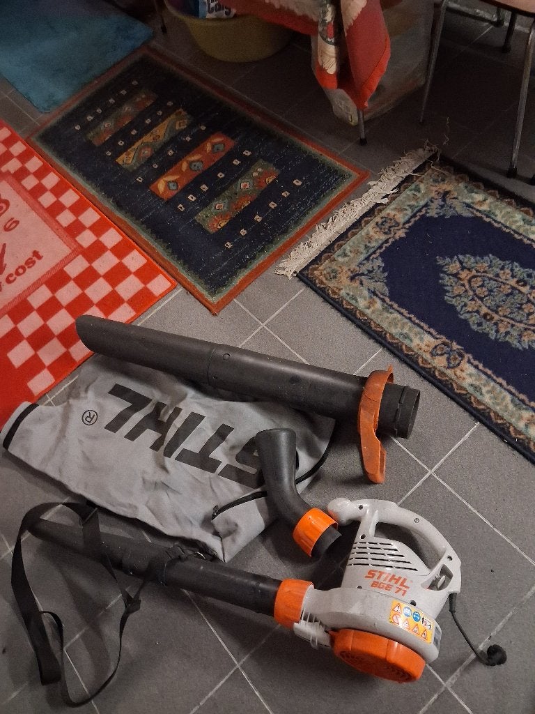 Stihl SHE 71 / BGE 71Complete set, Enlèvement