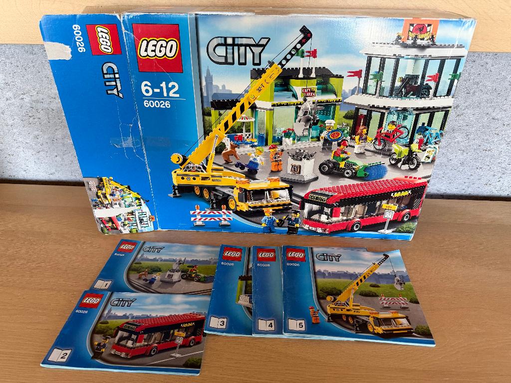 60026 Town Square, City, Lego, Ensemble complet, Comme neuf