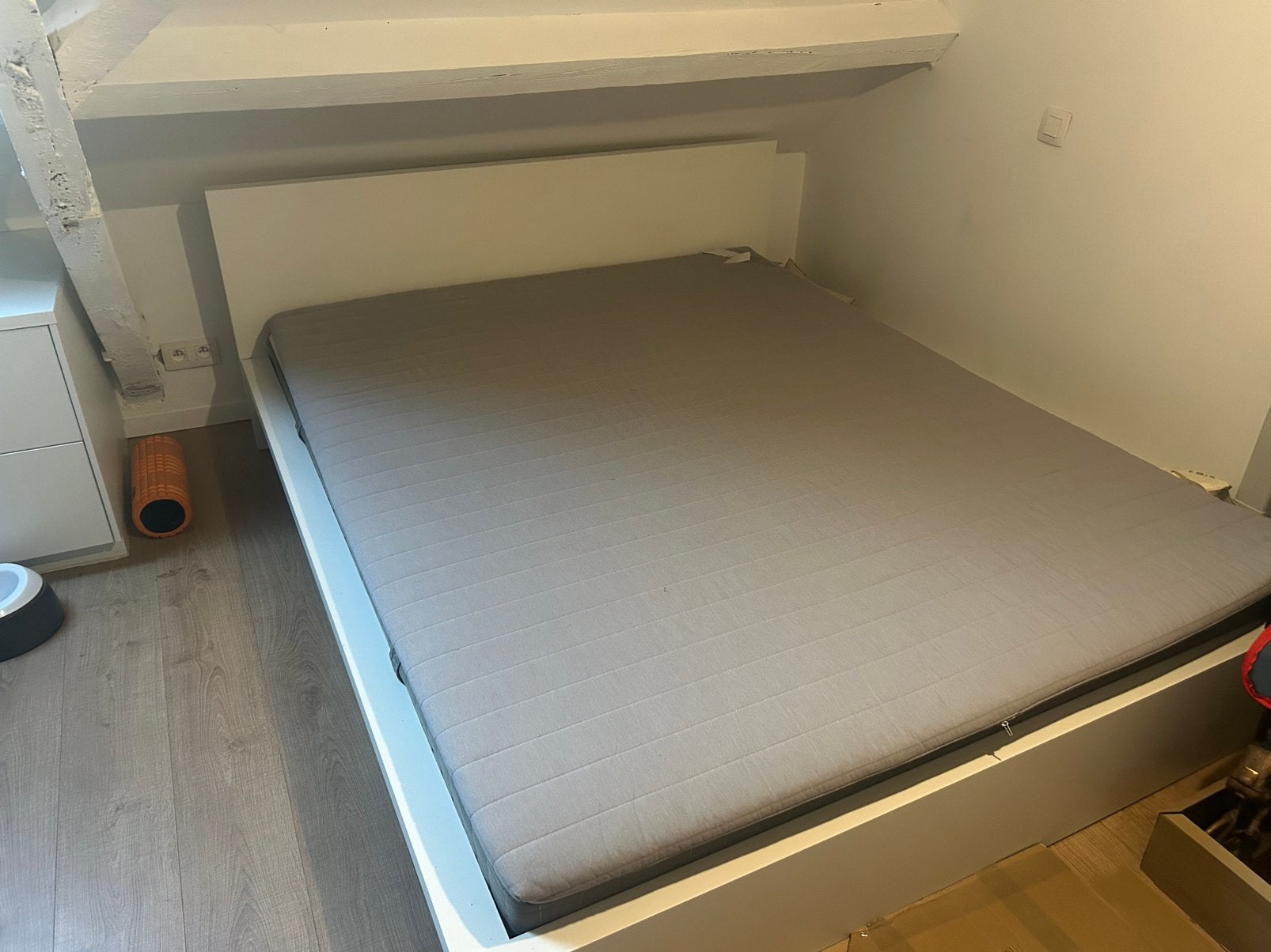 Bed Ikea + matras + topper, Ophalen of Verzenden, Matras
