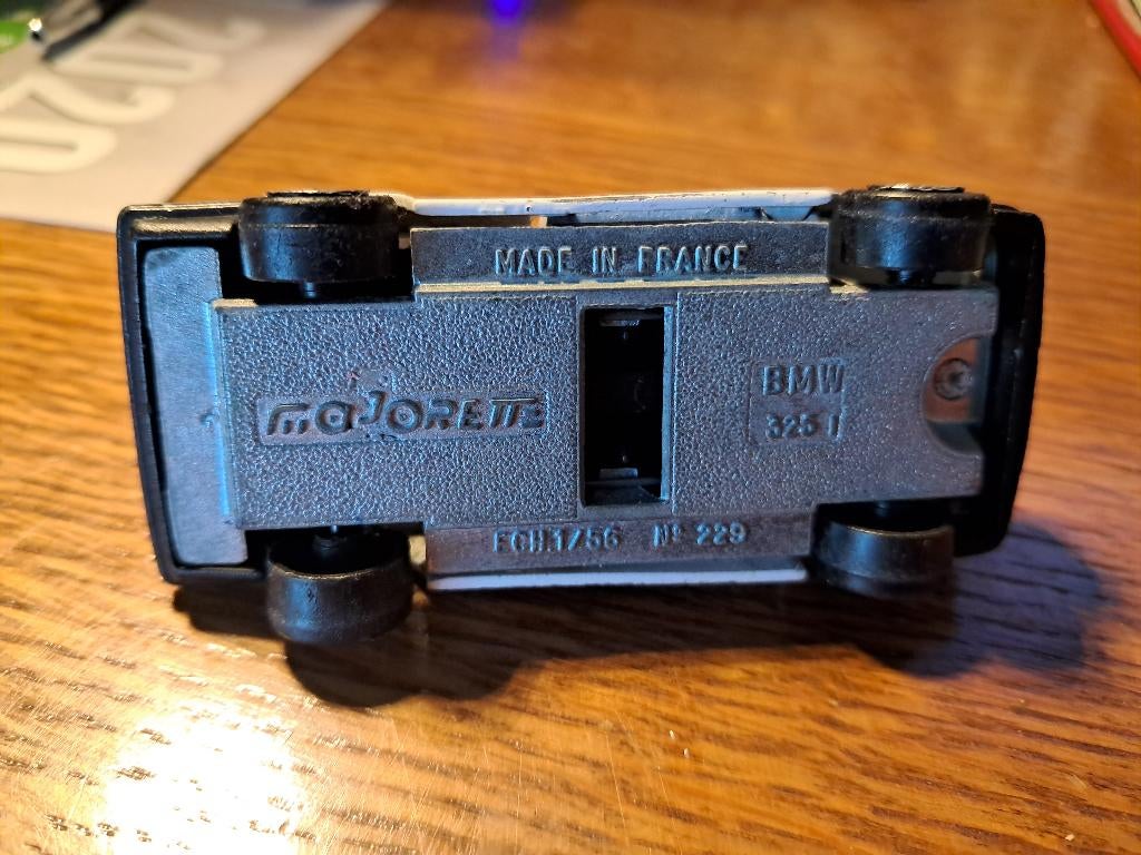 Majorette bmw 325 i, Ophalen of Verzenden, Gebruikt, 1:5 t/m 1:8, Auto