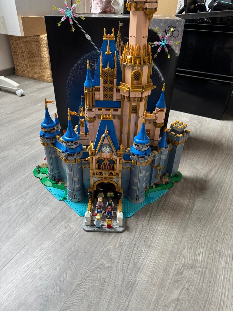 lego Disney kasteel, Ophalen, Zo goed als nieuw
