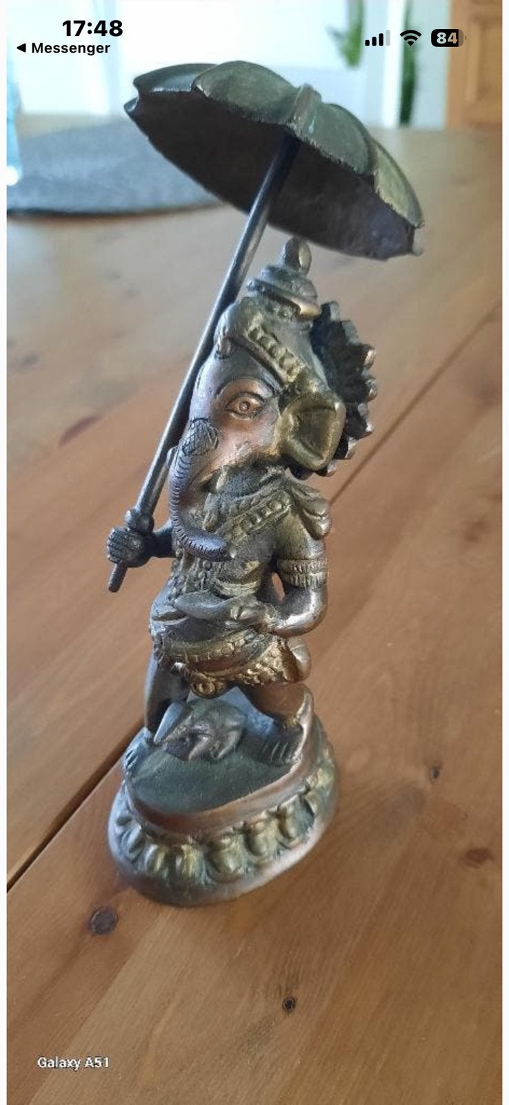 Statuette Ghanesse en bronze, Enlèvement ou Envoi, Comme neuf