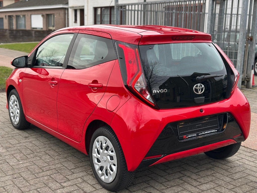 Toyota Aygo 1.0i VVT-i - Camera - Airco - Apple Car Play, Auto's, Toyota, Voorwielaandrijving, 4 deurs, Stof, Euro 6
