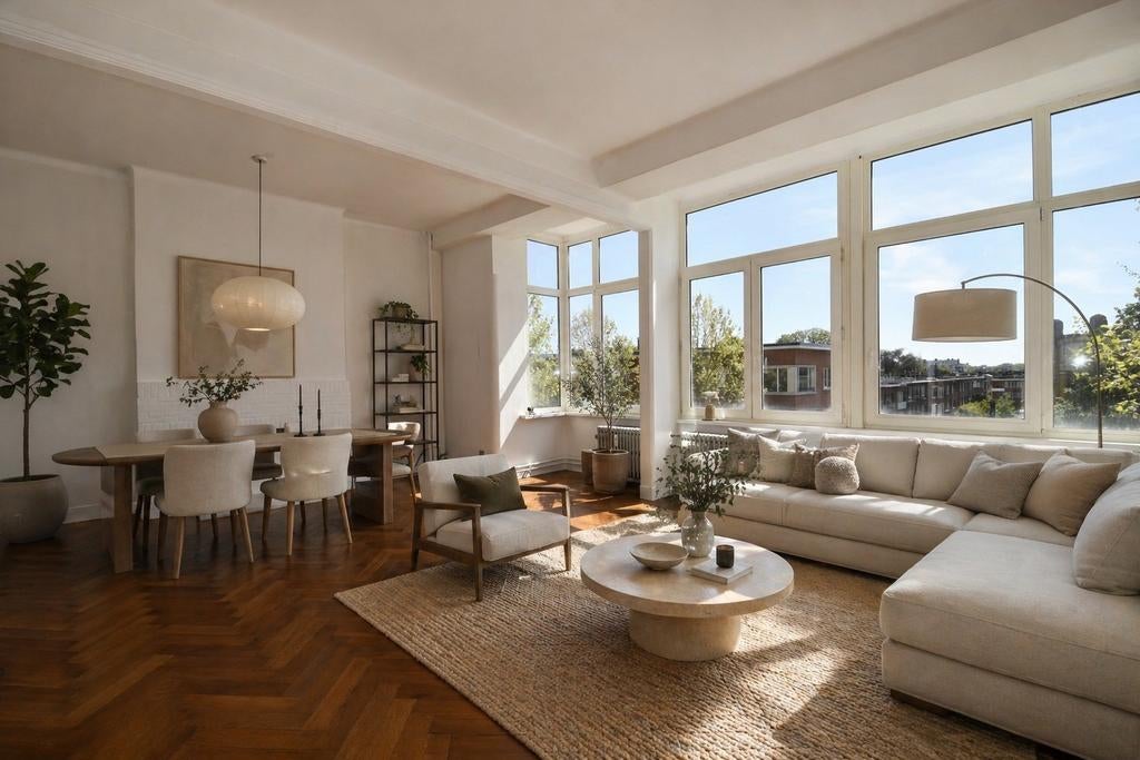 Stijlvol Appartement in Art Deco gebouw, Tot 200 m², 115 m², 3 kamers, Verkoop zonder makelaar