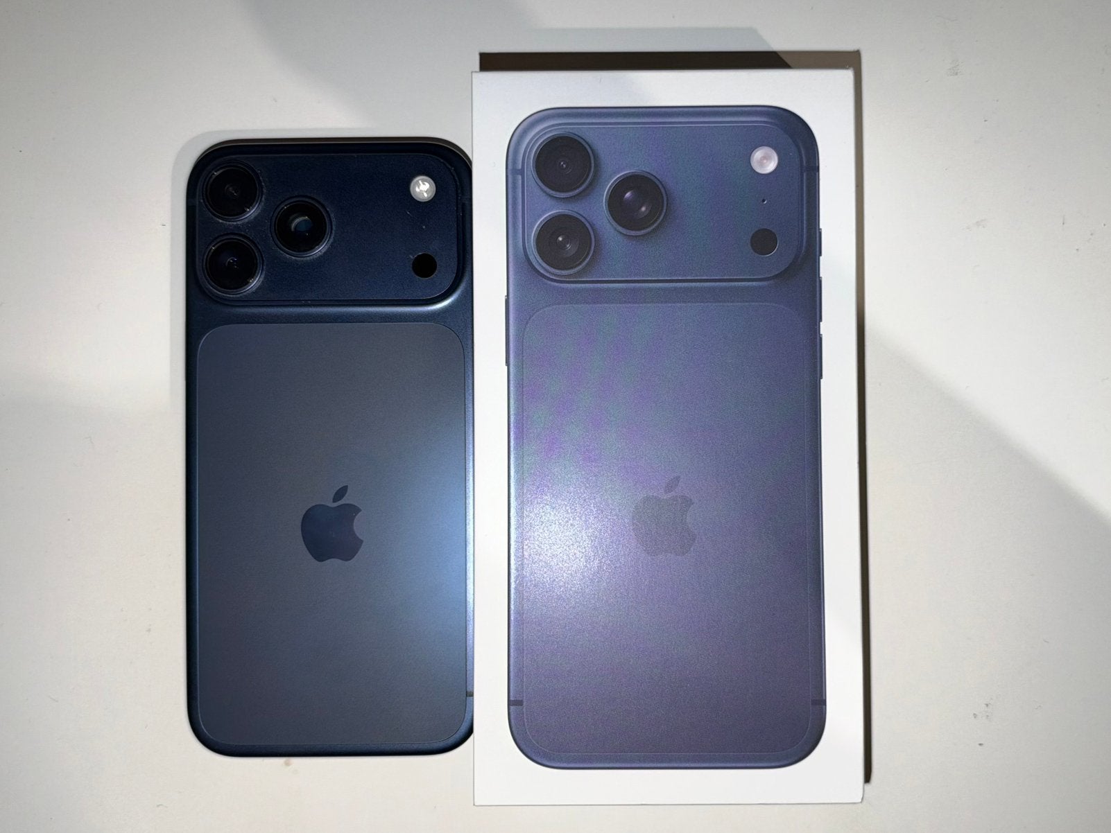 Apple iPhone 17 Pro Max, Télécoms, 256 GB, 94 %, Enlèvement, Bleu