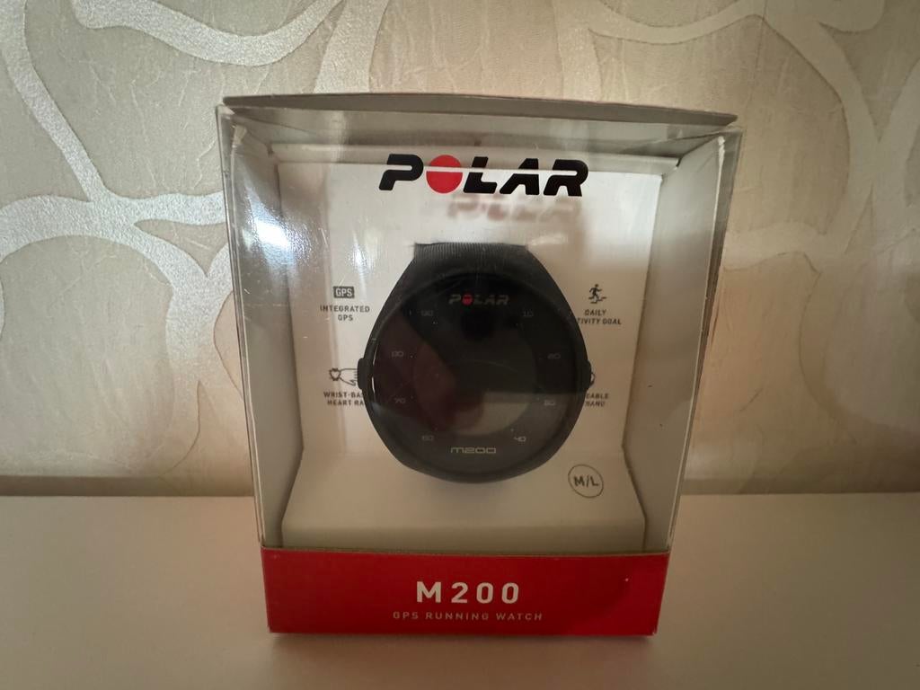 MAG WEG - LOOPHORLOGE POLAR M200, Étanche, Comme neuf, Enlèvement, Avancer d'un pas