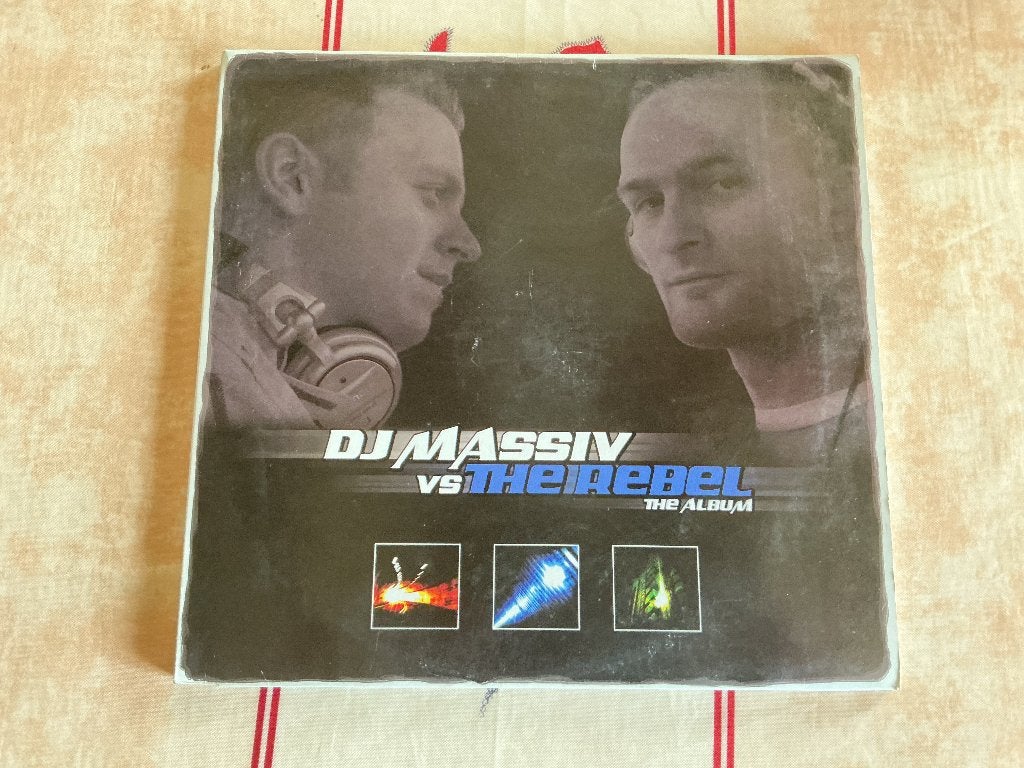 DJ Massiv vs the Rebel - The album, Ophalen of Verzenden