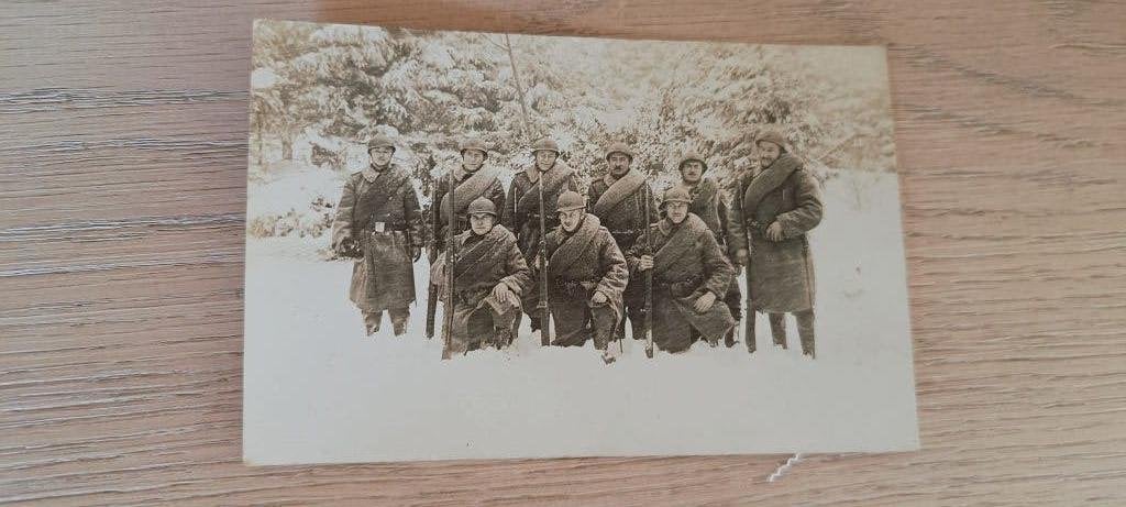 Belgische soldaten in diepe sneeuw WOII 1939 - 1940, Verzamelen, Ophalen of Verzenden, Landmacht, Foto of Poster
