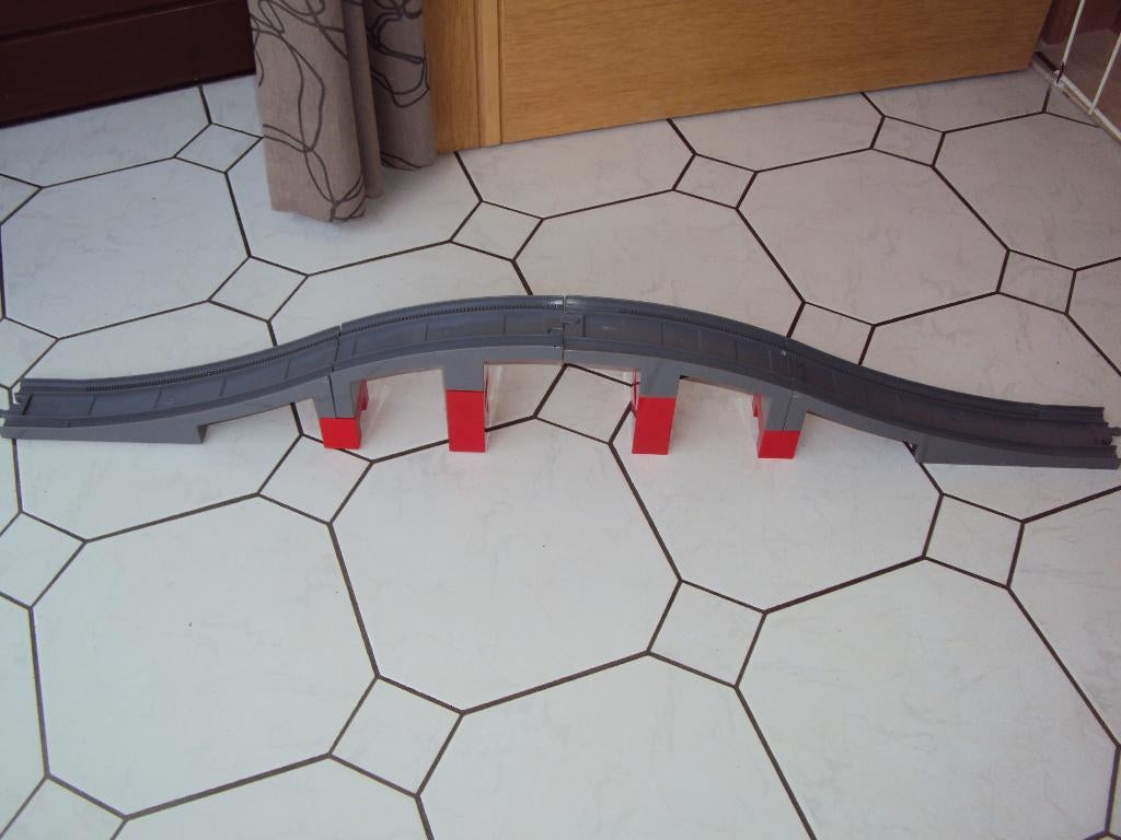 Duplo, de gekende super lange brug! Met rode blokjes, Enlèvement ou Envoi, Duplo