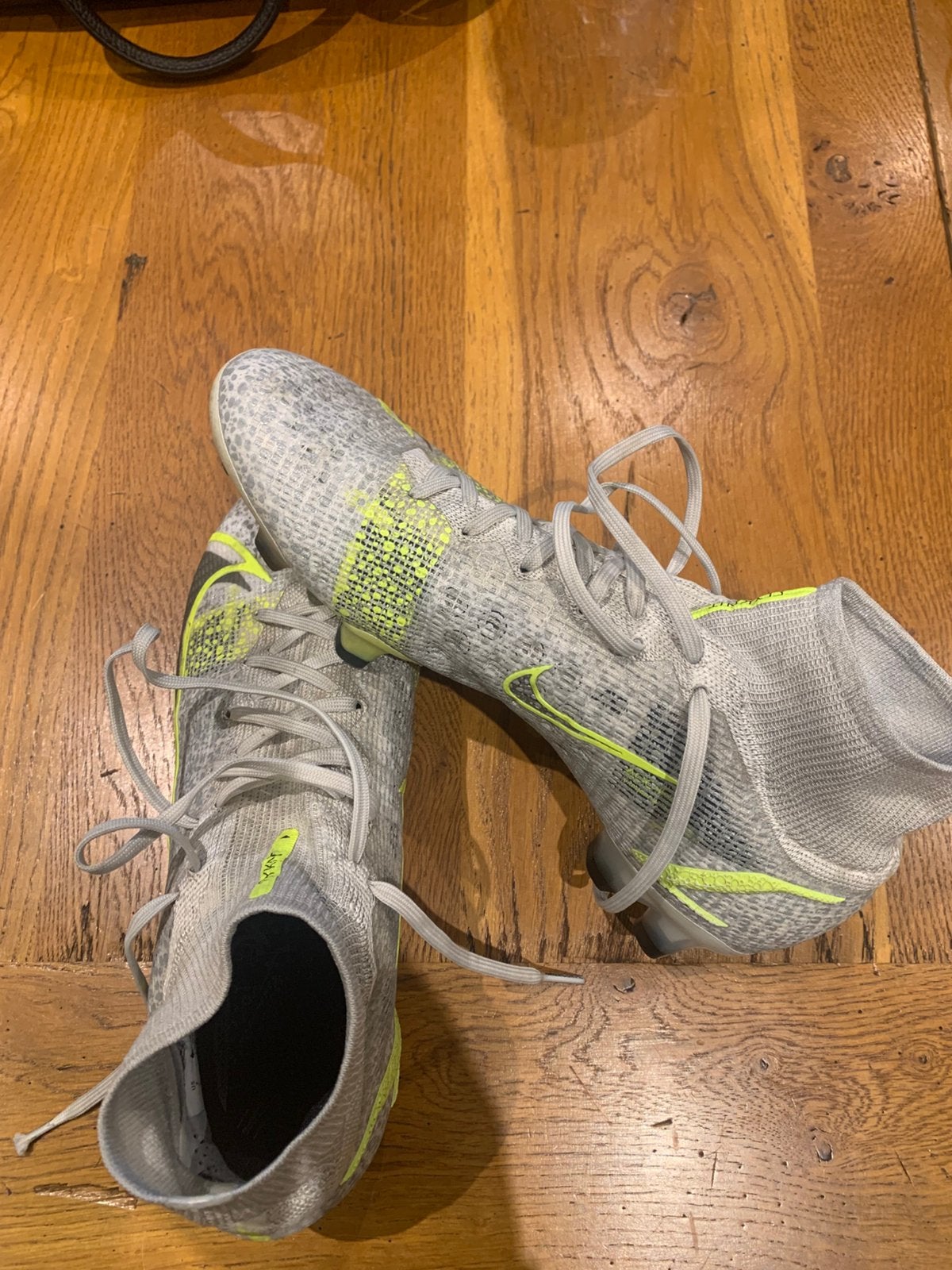 Chaussure de foot, Sports & Fitness, Enlèvement ou Envoi, Comme neuf