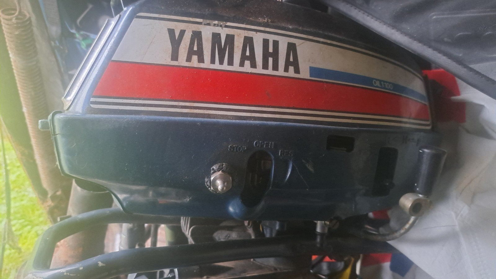 moteur yamaha 5cv avec réservoir intégré à l arrêt 5 ans, Sports nautiques & Bateaux, Enlèvement ou Envoi, 5 à 10 ch, Démarrage électrique