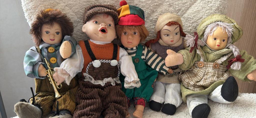 ANTIEKE POP UIT COLLECTIE PORSELEIN 5€/pop, Verzamelen, Ophalen, Zo goed als nieuw