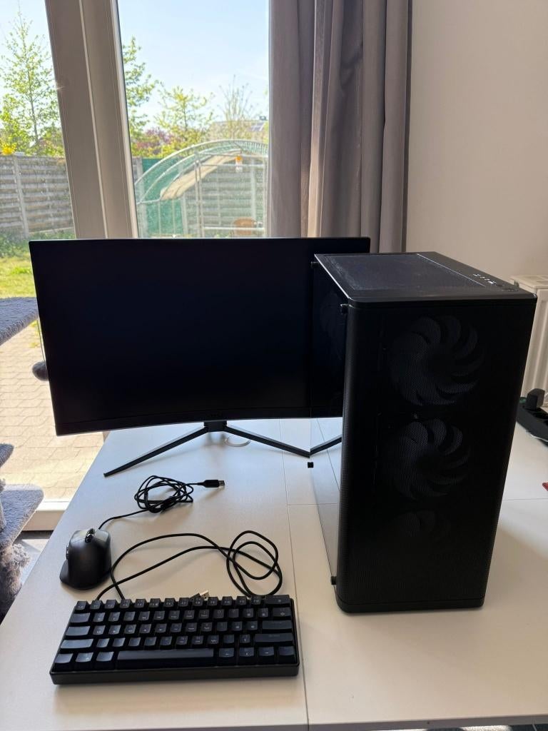 Game PC set + MSI scherm + RTX (als nieuw!), Ophalen, Zo goed als nieuw, Eén computer