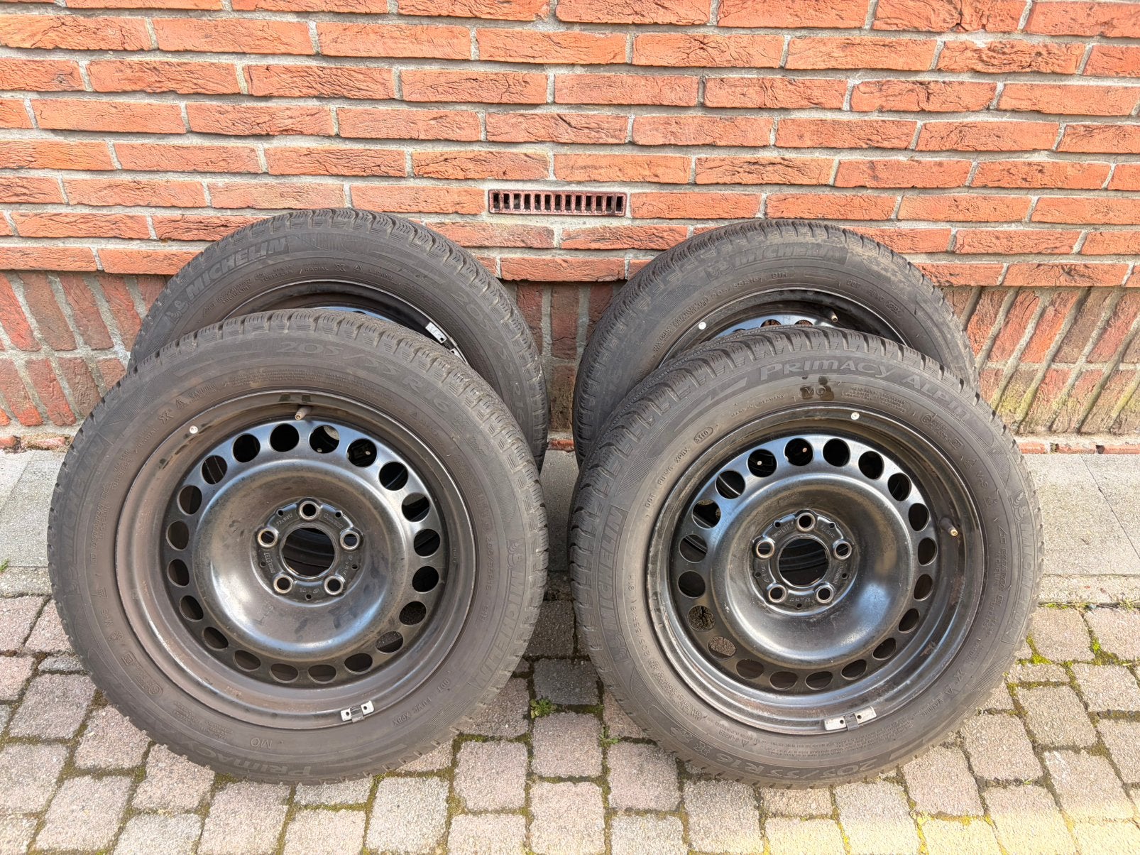Pneus d'hiver Michelin avec jantes — Mercedes Classe C, Pneus et Jantes, Pneus hiver, 16 pouces, Véhicule de tourisme